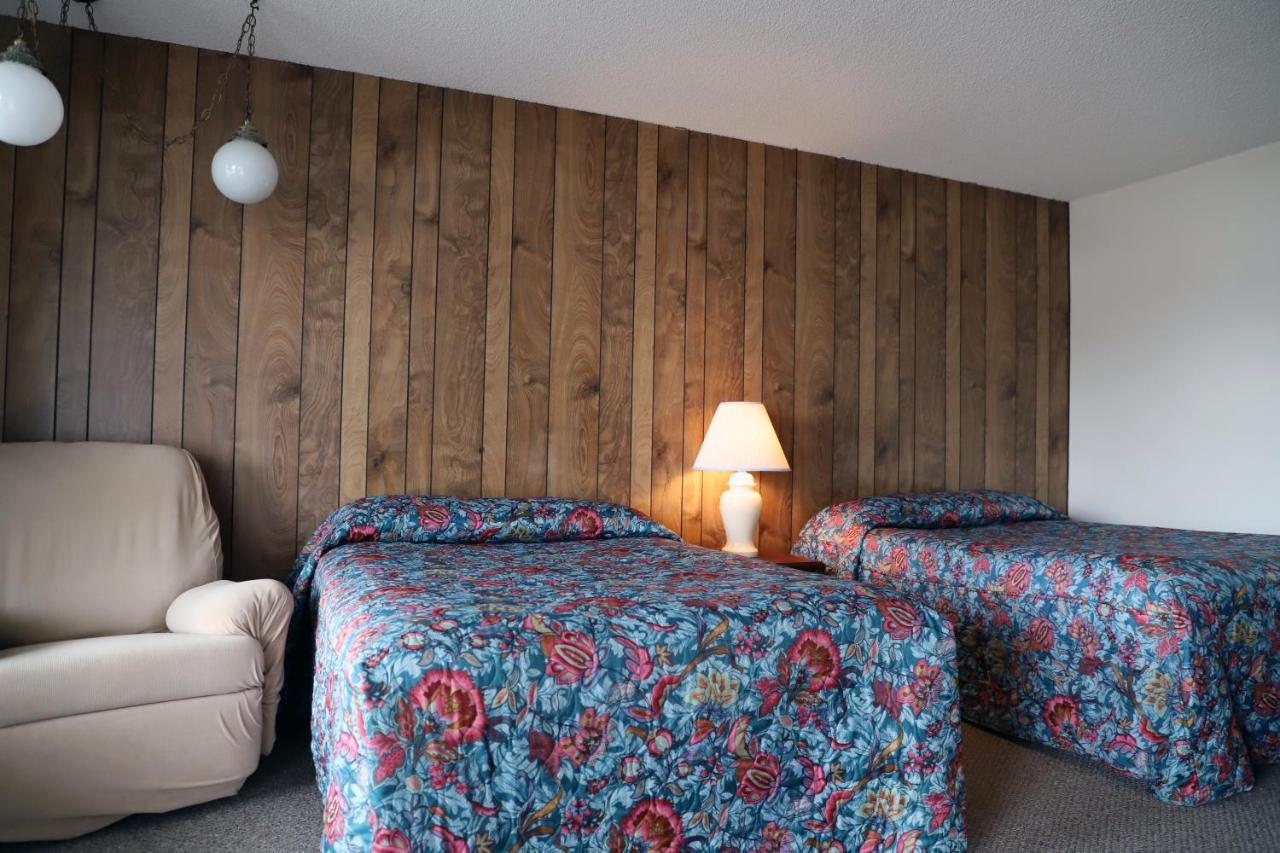 Big Sky Motel Roundup Екстер'єр фото