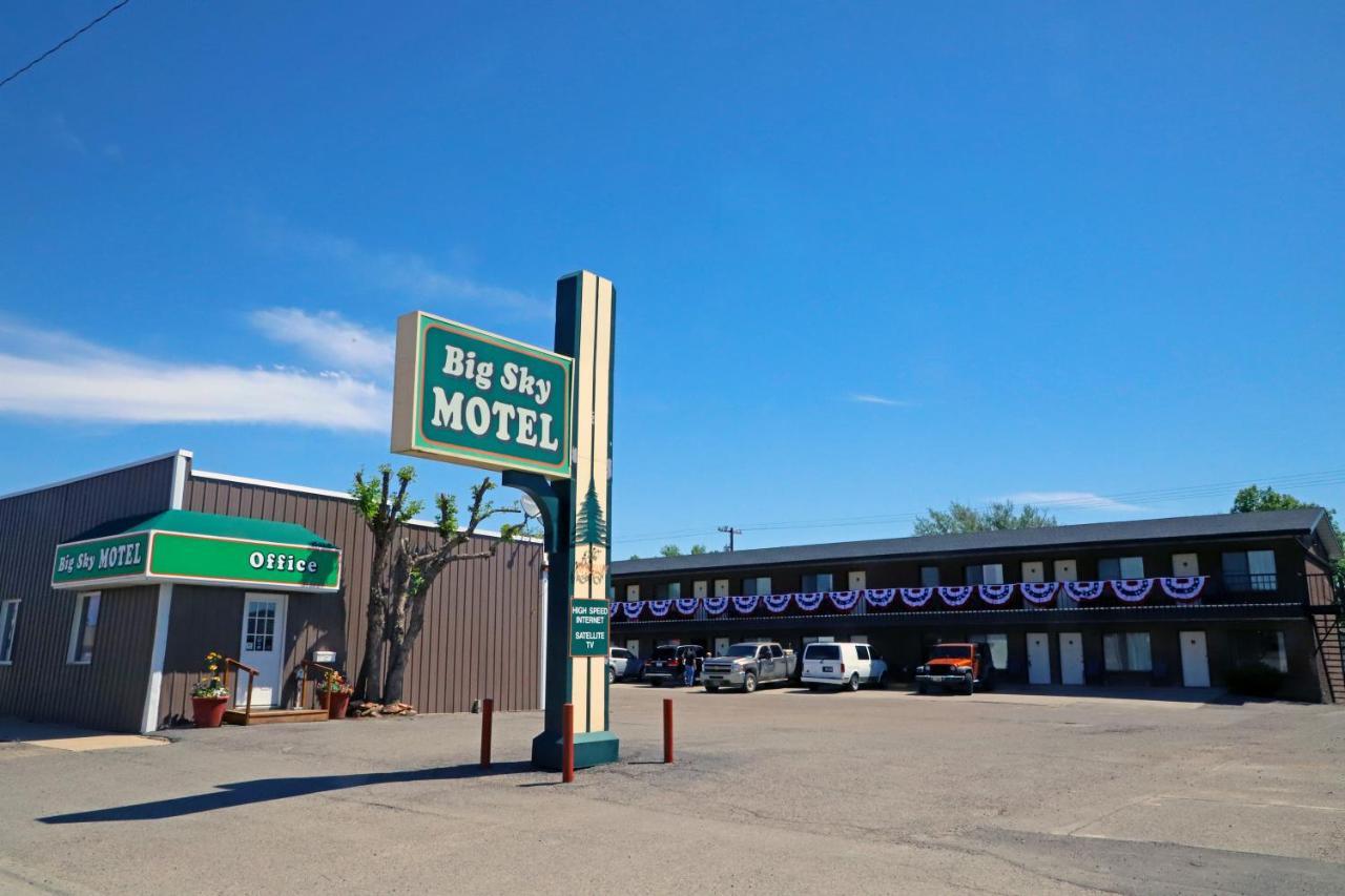 Big Sky Motel Roundup Екстер'єр фото