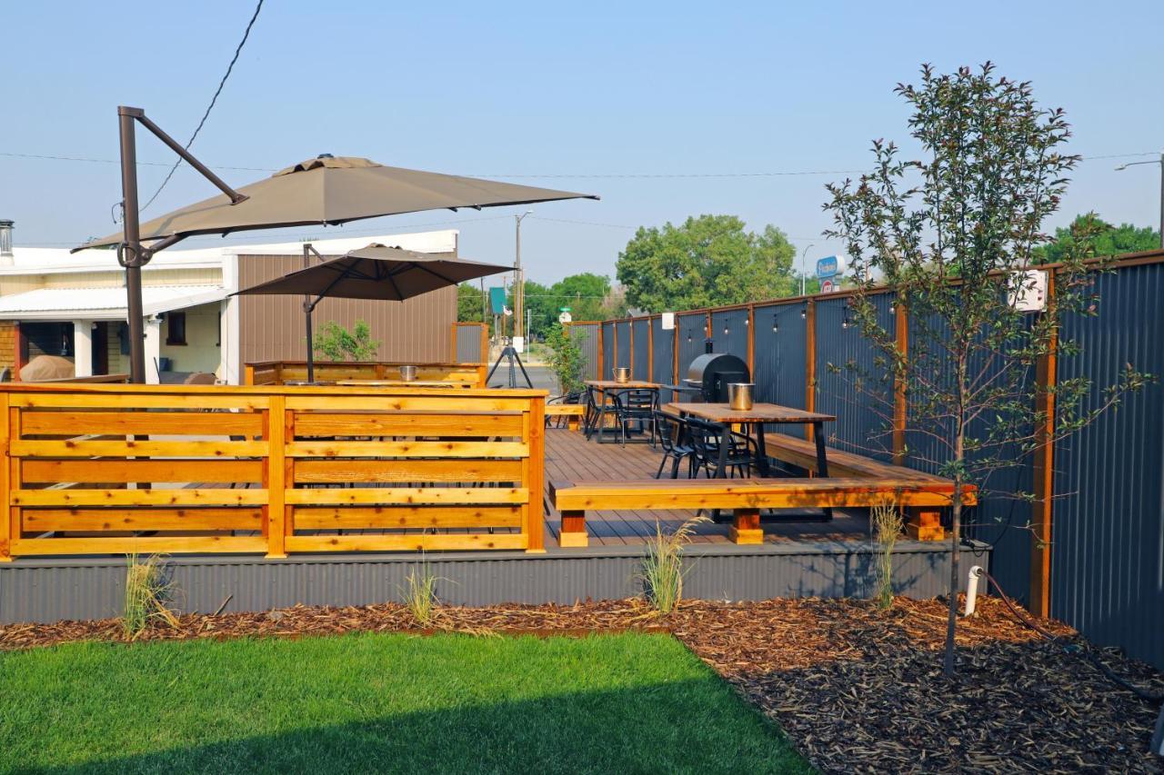 Big Sky Motel Roundup Екстер'єр фото